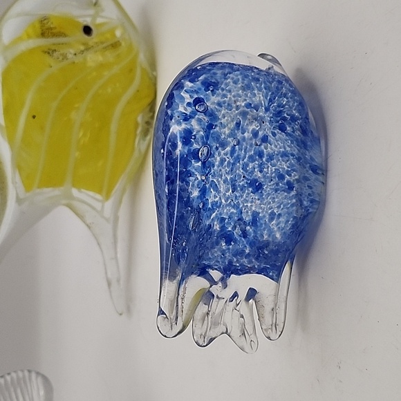 Art Glass Fish Paper Weights 4 Count - Picture 9 of 11